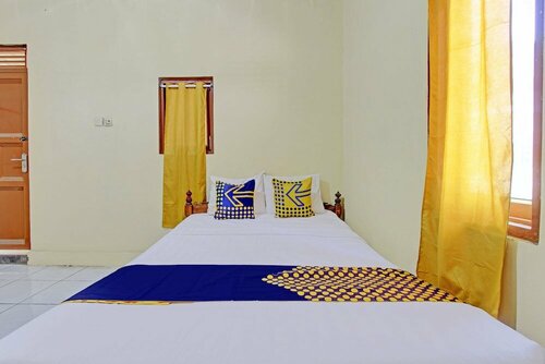 Гостиница Spot On 92930 Syifa Guest House Syariah
