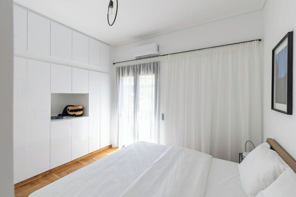 Фото Elliot Neapoli