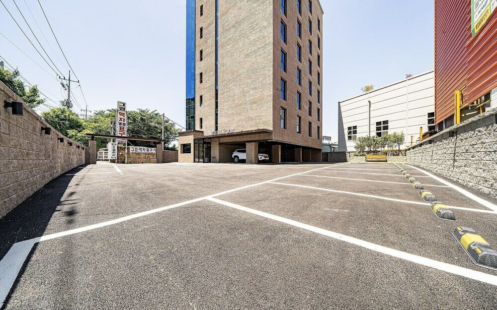 Фото Busan Umgung Hotel Roda