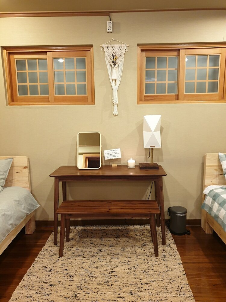 Фото Slow Tree House Hongdae - Caters to Women