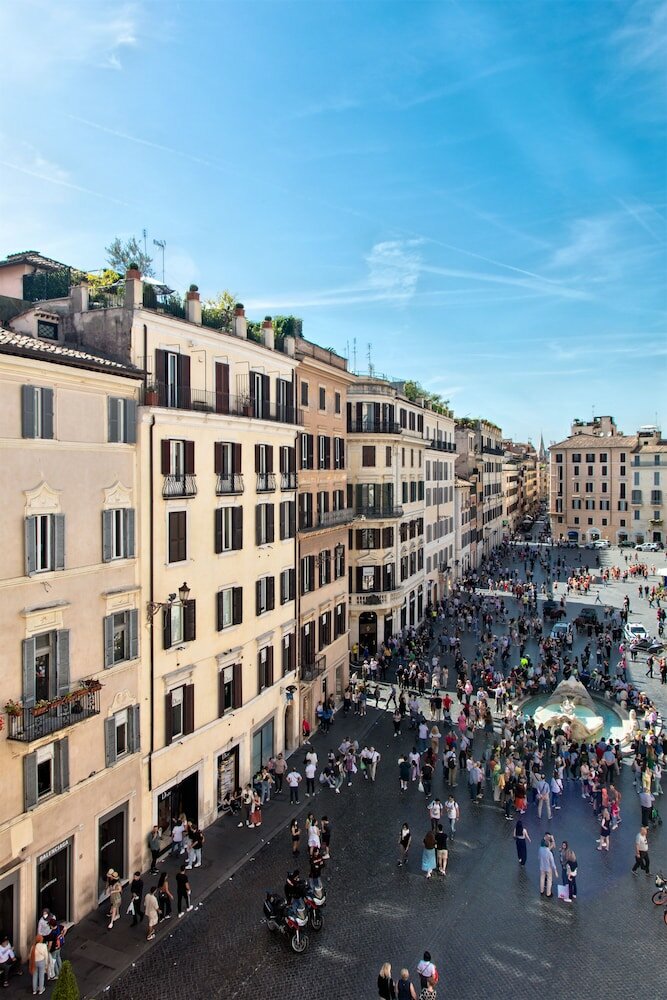 Фото Fellini Design Suites