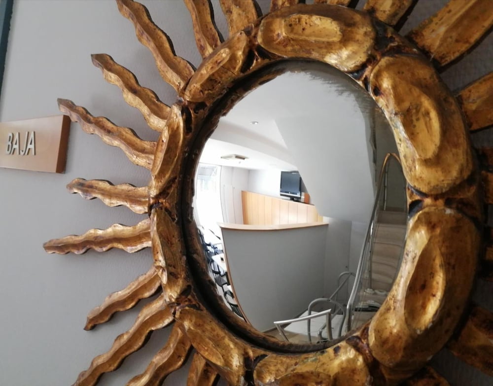 Фото Hostal Cuéntame Evolución Auto check in