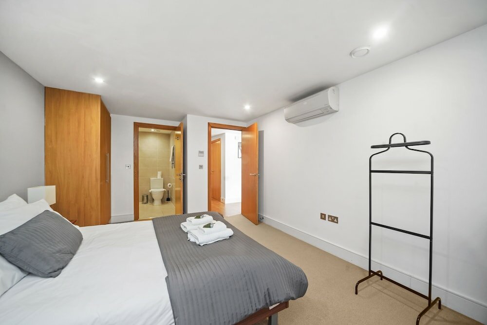 Фото Modern Apartments in Bayswater Central London WiFi & Aircon - by City Stay London