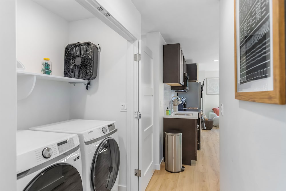 Фото The Sweetest Hill - 81 Walkscore