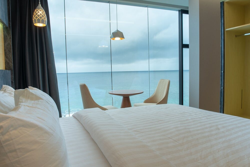 Фото Clarks Exotica Kamadhoo Maldives