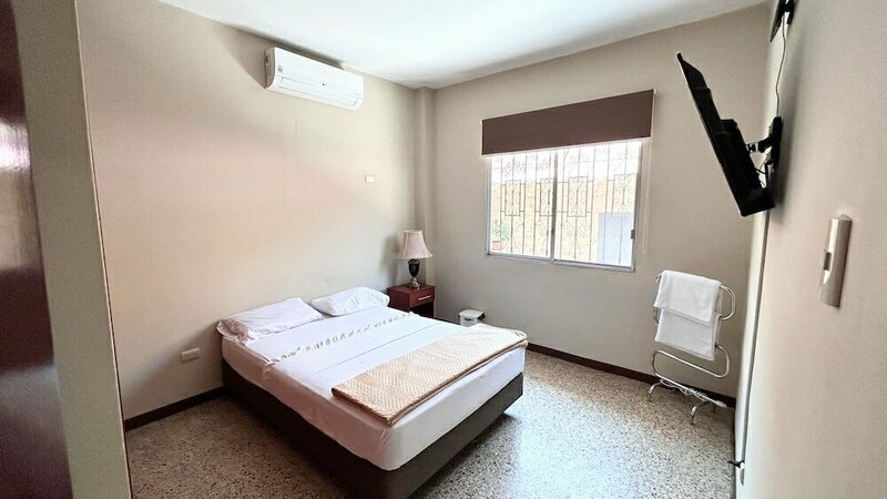Гостиница Ncg Comegua 4 в Гуаякиле