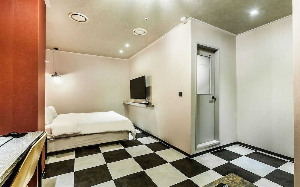 Фото Bucheon Boutique Hotel 375