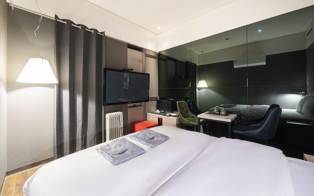 Фото Yeoksam Bare