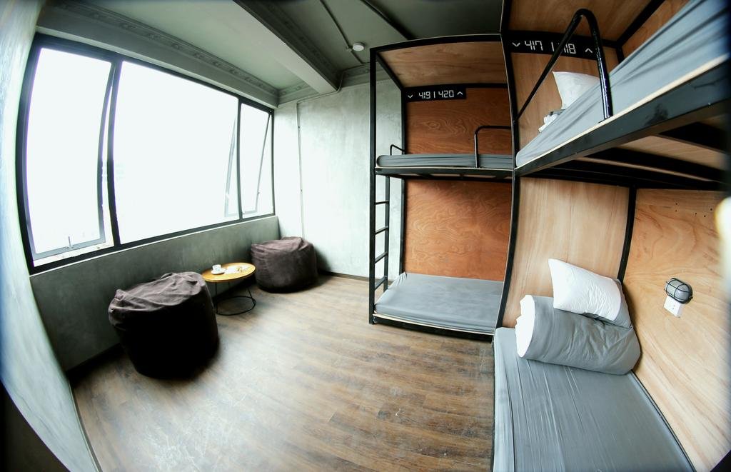 Фото Soft Pillow Hostel - Adults Only