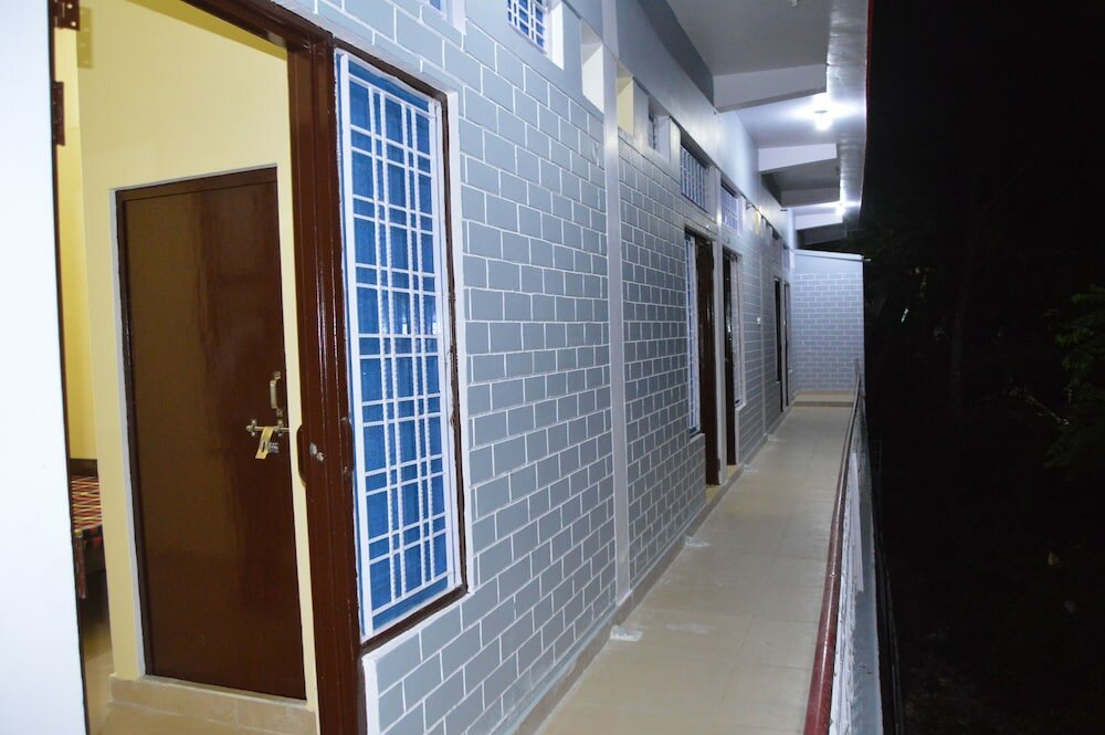 Фото Hotel Wooden Umbrella