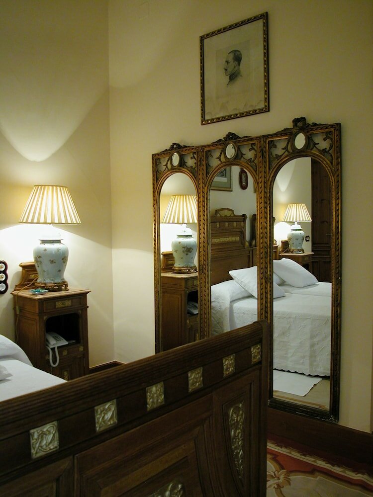 Фото Hotel Casa Palacio Conde de la Corte