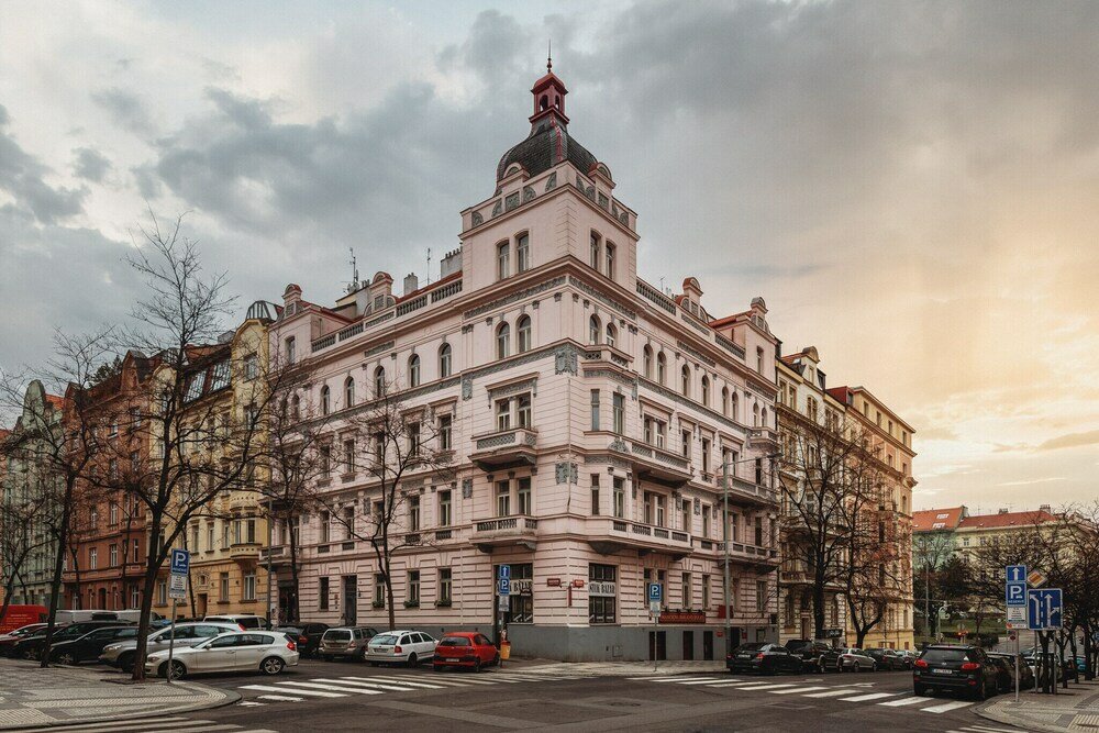 Фото отеля 1