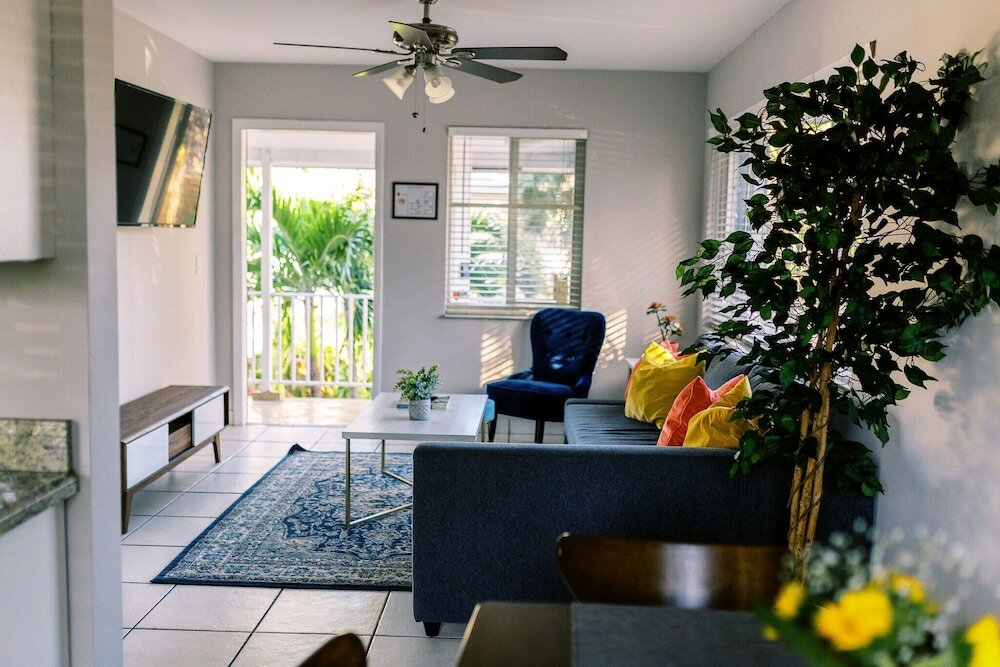 Фото Galleria Apartments by Lowkl