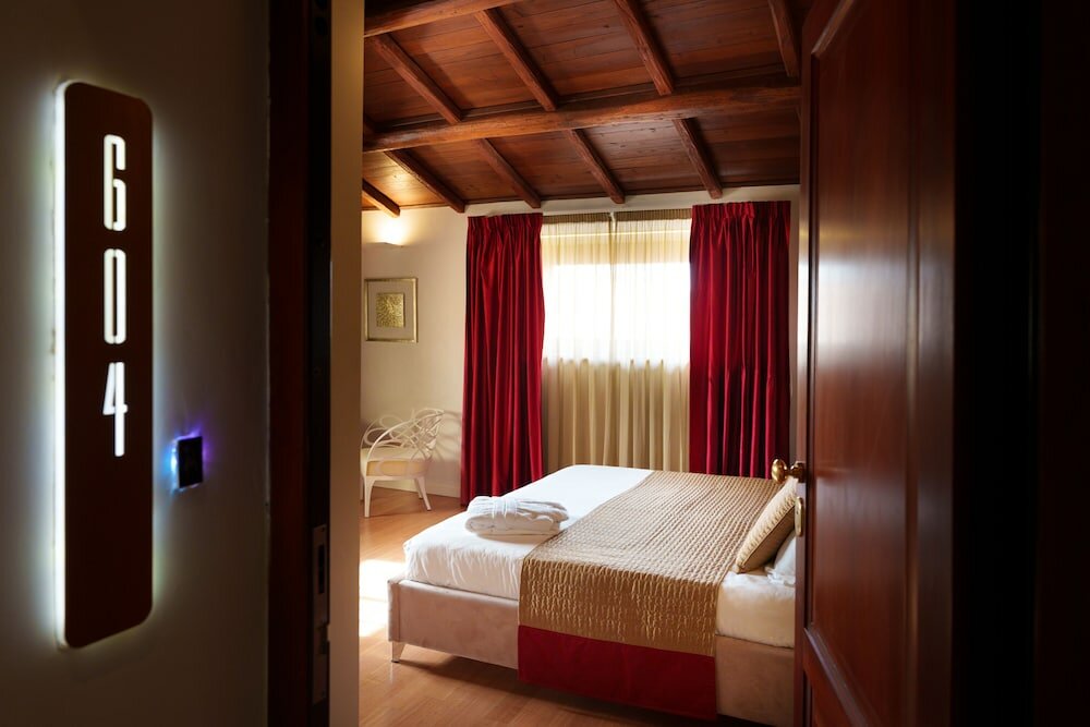 Фото The Place 217