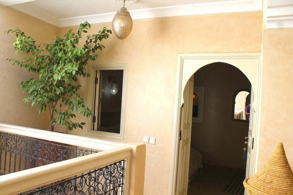 Фото Riad Tazzori