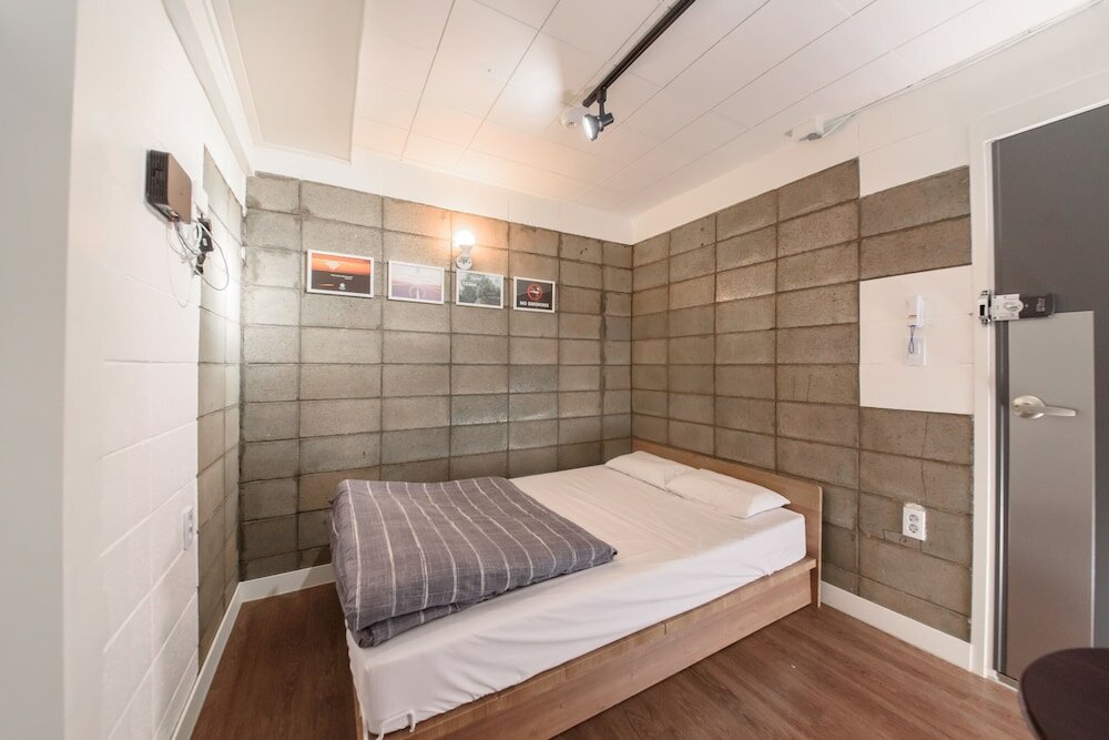 Фото Itaewon Yellow Guesthouse