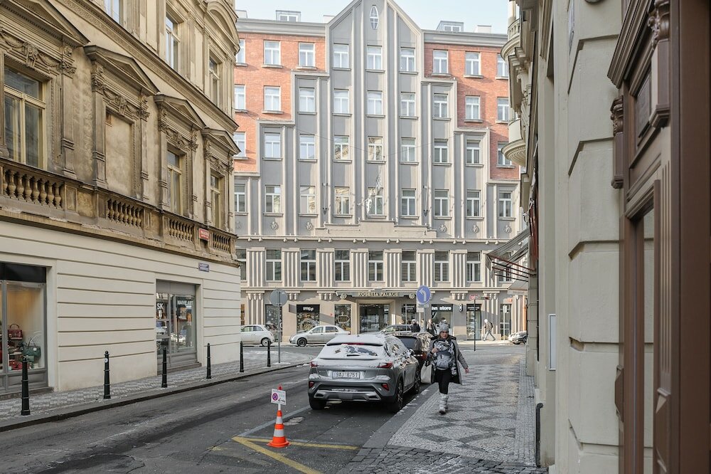 Фото Luxury 3-bedrooms apartments