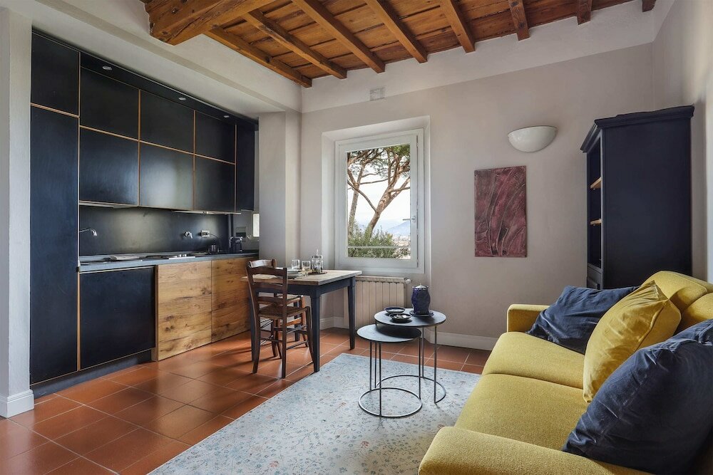 Фото Florence in the Window - Hosted by Sweetstay