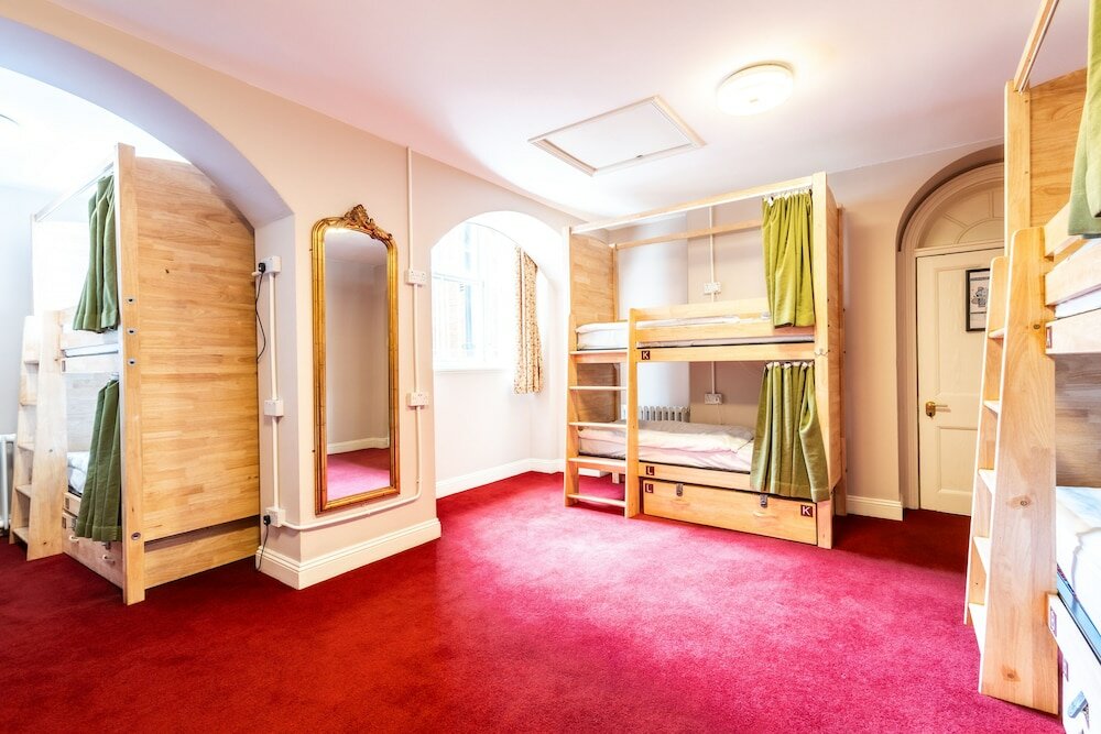 Фото Palmers Lodge Swiss Cottage