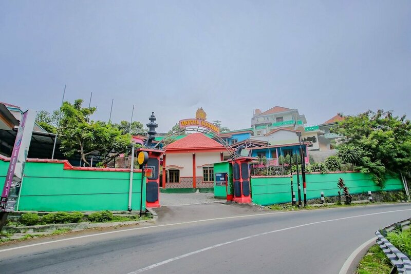 Гостиница Spot On 90100 Hotel Kediri Bandungan