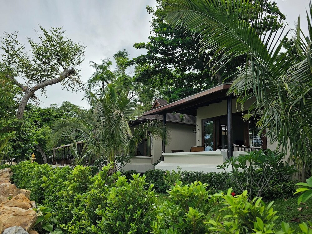 Фото Samed Tamarind Beach Resort