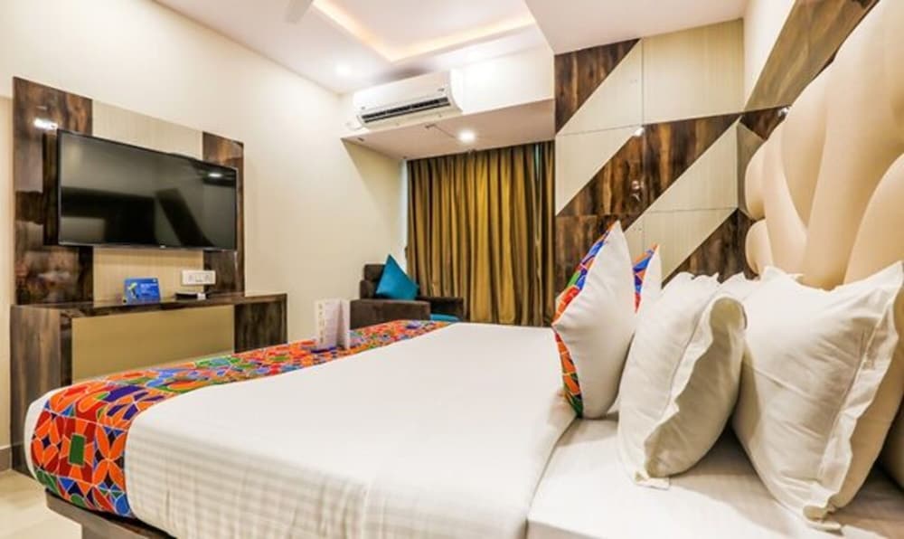 Фото Fabhotel Khb Tower