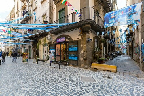 Napoli Street Art by Wonderful Italy