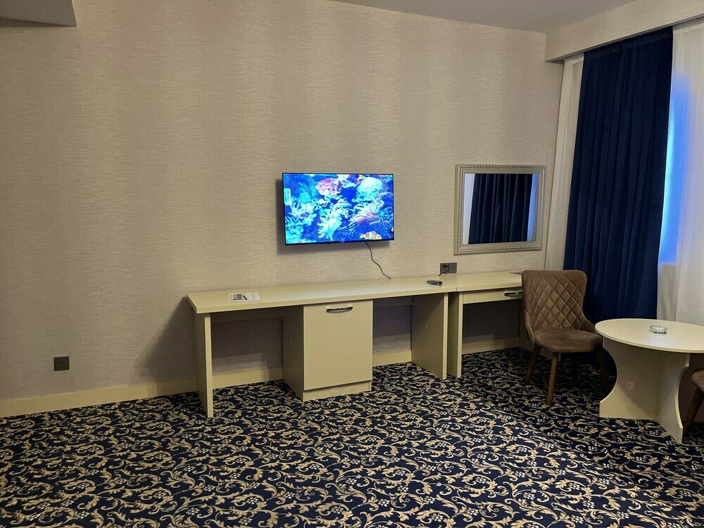 Фото Отель Wiseman Mont Inn