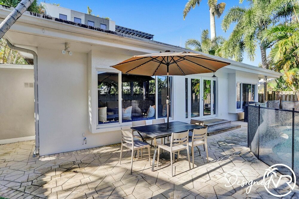 Фото Stunning 5 Br with Heated Pool & Gaming