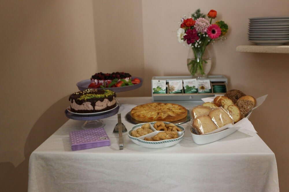 Фото Ohana Bed and Breakfast