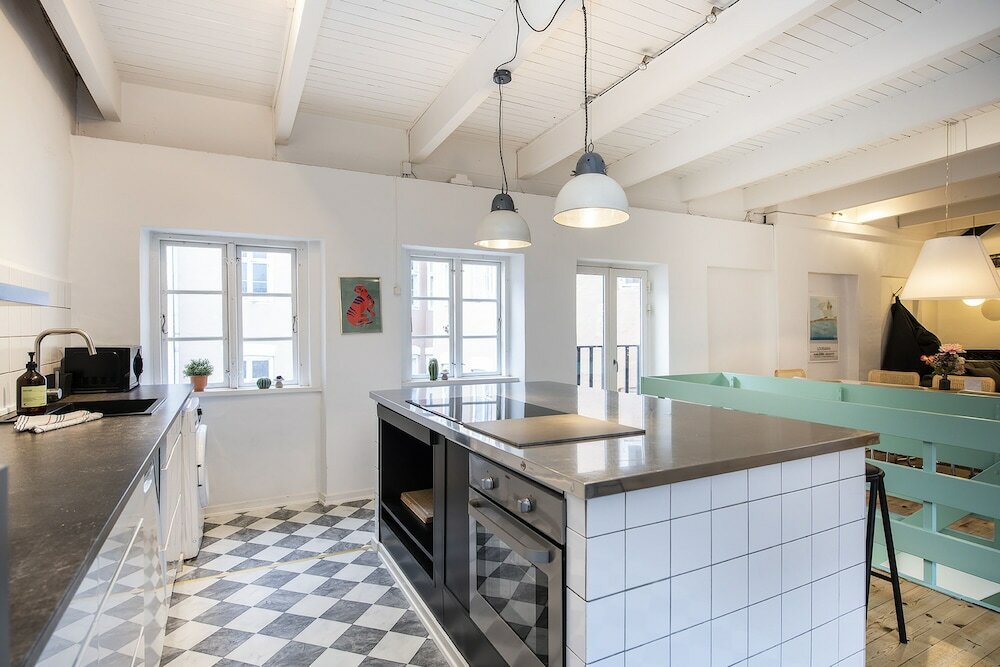 Фото The Townhouse - Into This Place