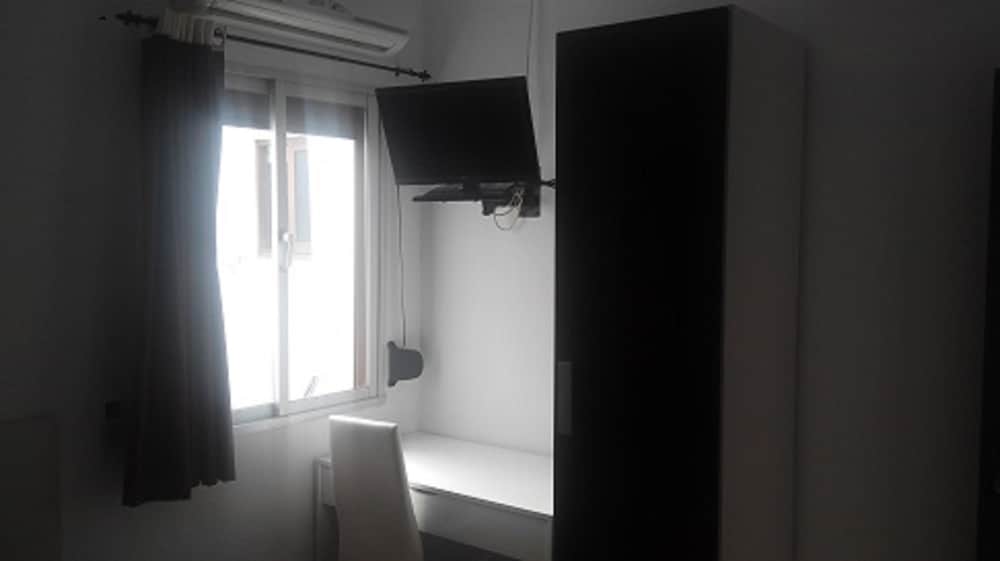 Фото Hostal Ocaña Manilva