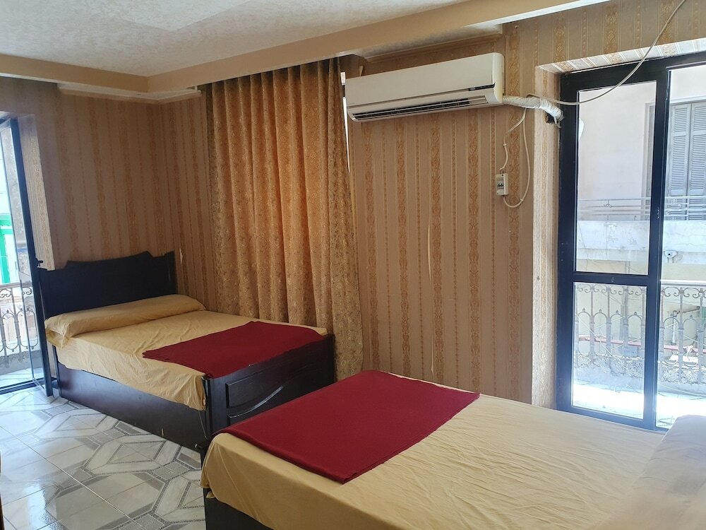 Фото Alkadi Hotel