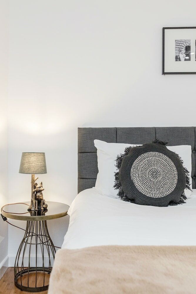 Фото Kings Road Apartments