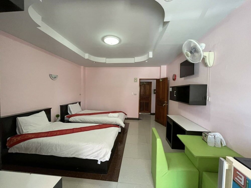 Фото OYO 75399 Choktipparat Place