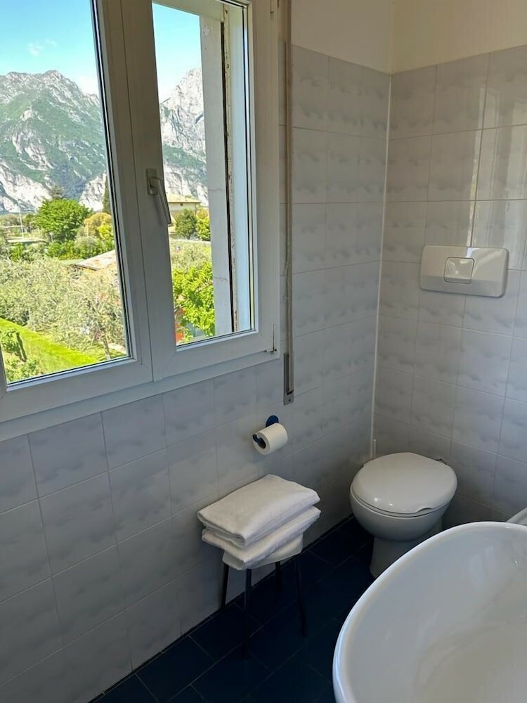 Фото Bike Garnì Villa Maria Torbole