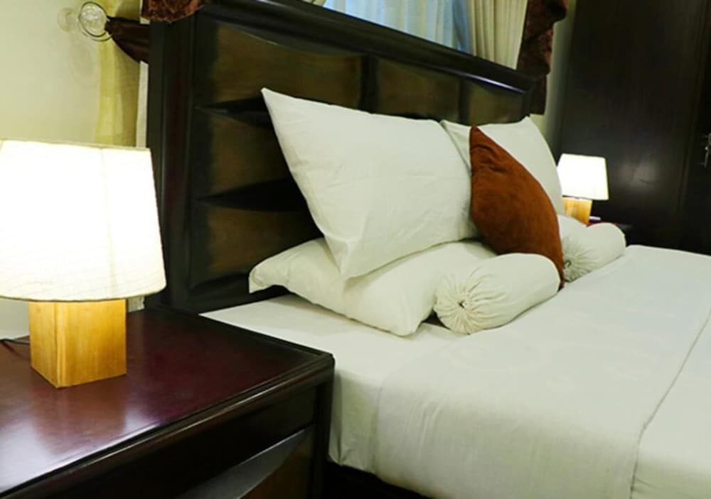 Фото La-Taska Motel