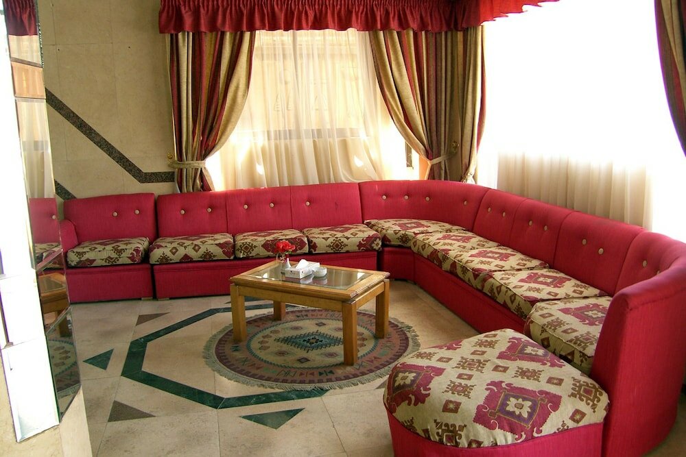 Фото Karnak Hotel