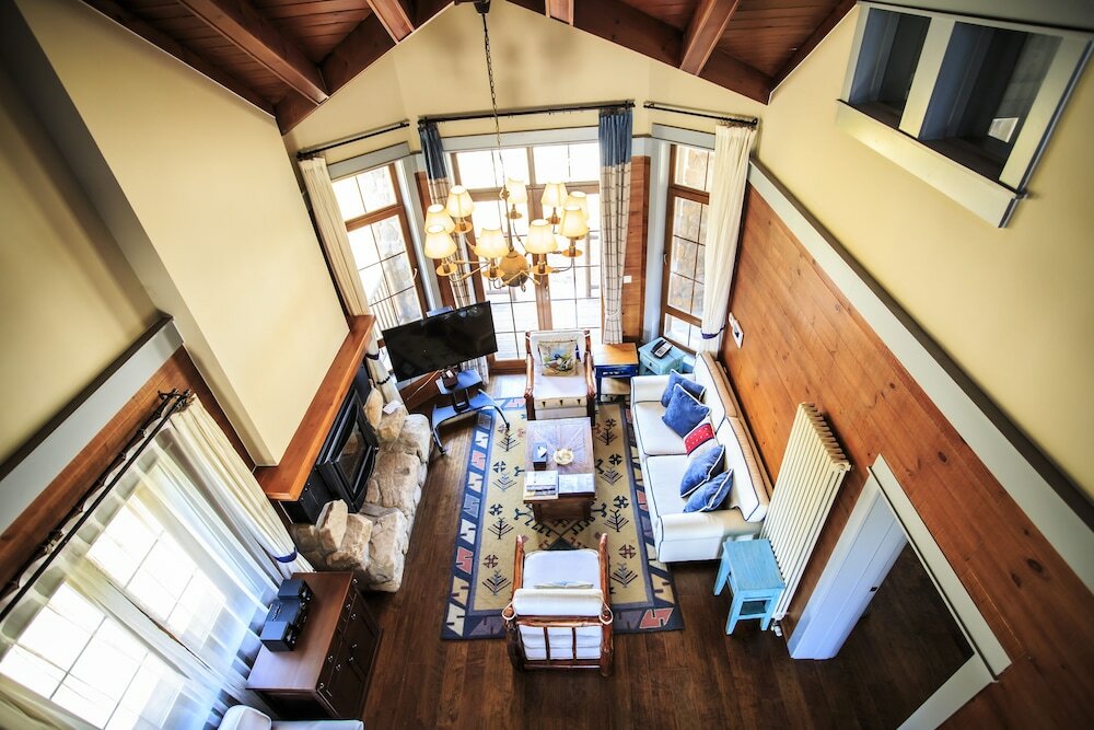 Фото Orenda Teton Hotel