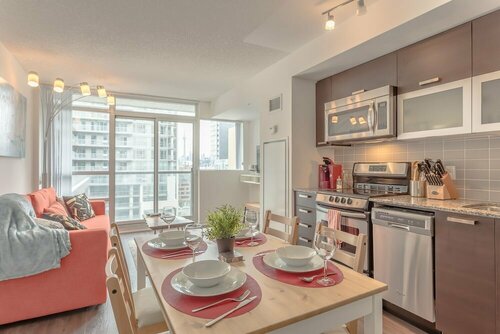 Жильё посуточно Aoc Suites - Luxury Condo - City View в Торонто