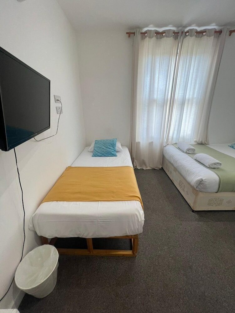 Фото Wembar Hotel