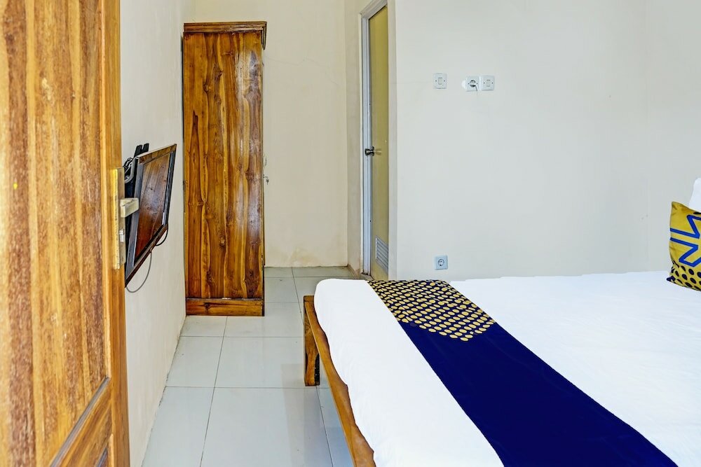 Фото Spot On 91824 Rumah Kaloka Syariah