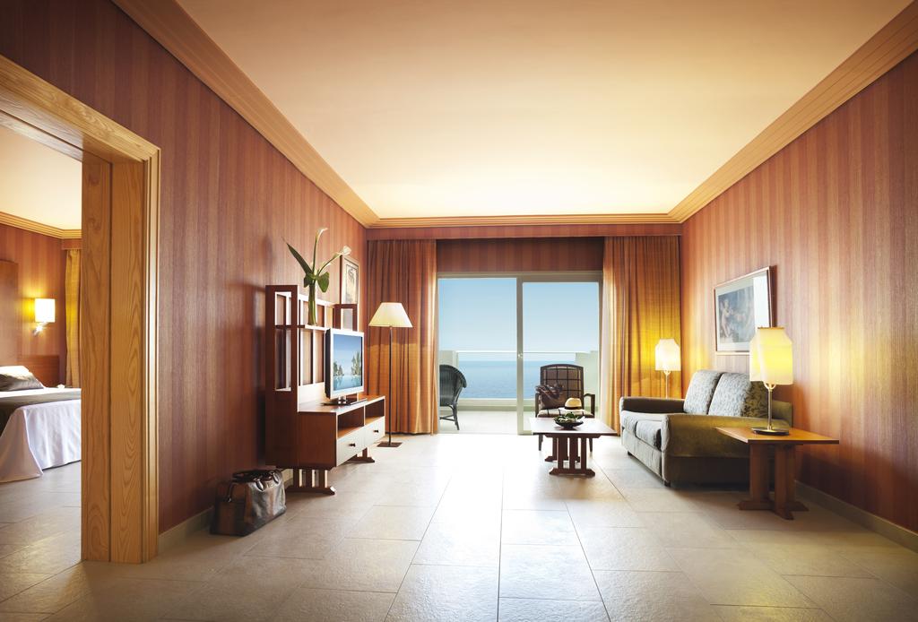 Фото Roca Nivaria Gran Hotel