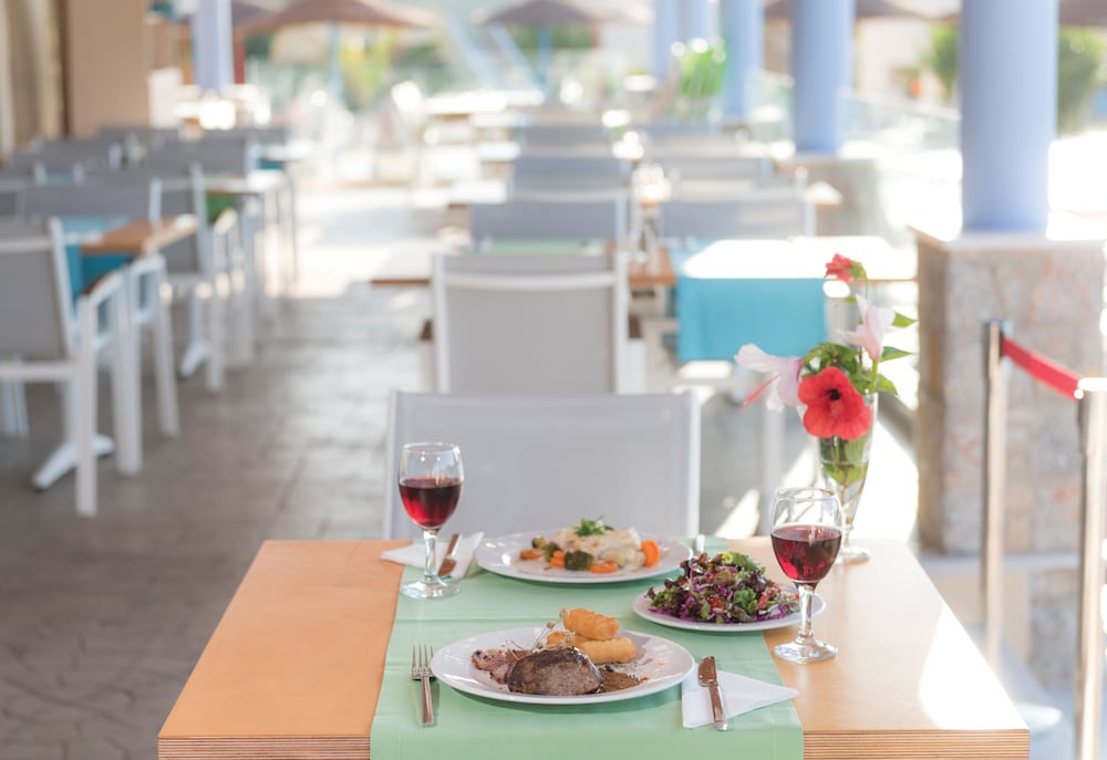 Фото Achilleas Beach Hotel