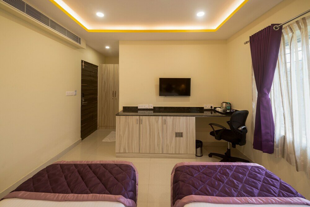 Фото Zenith Hotels Hebbal Bangalore