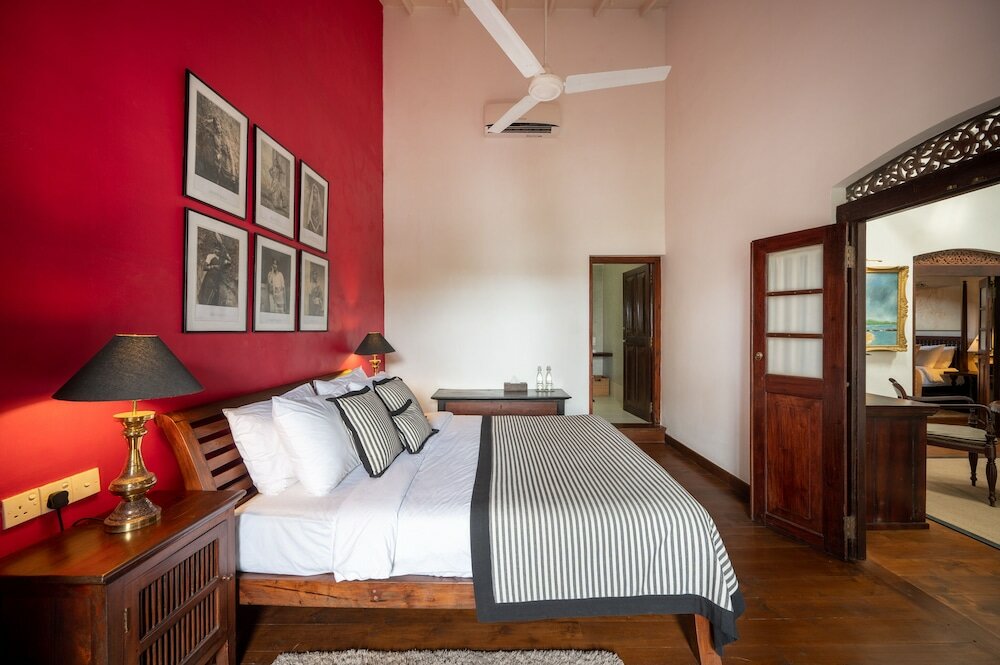 Фото 42 Lighthouse Street