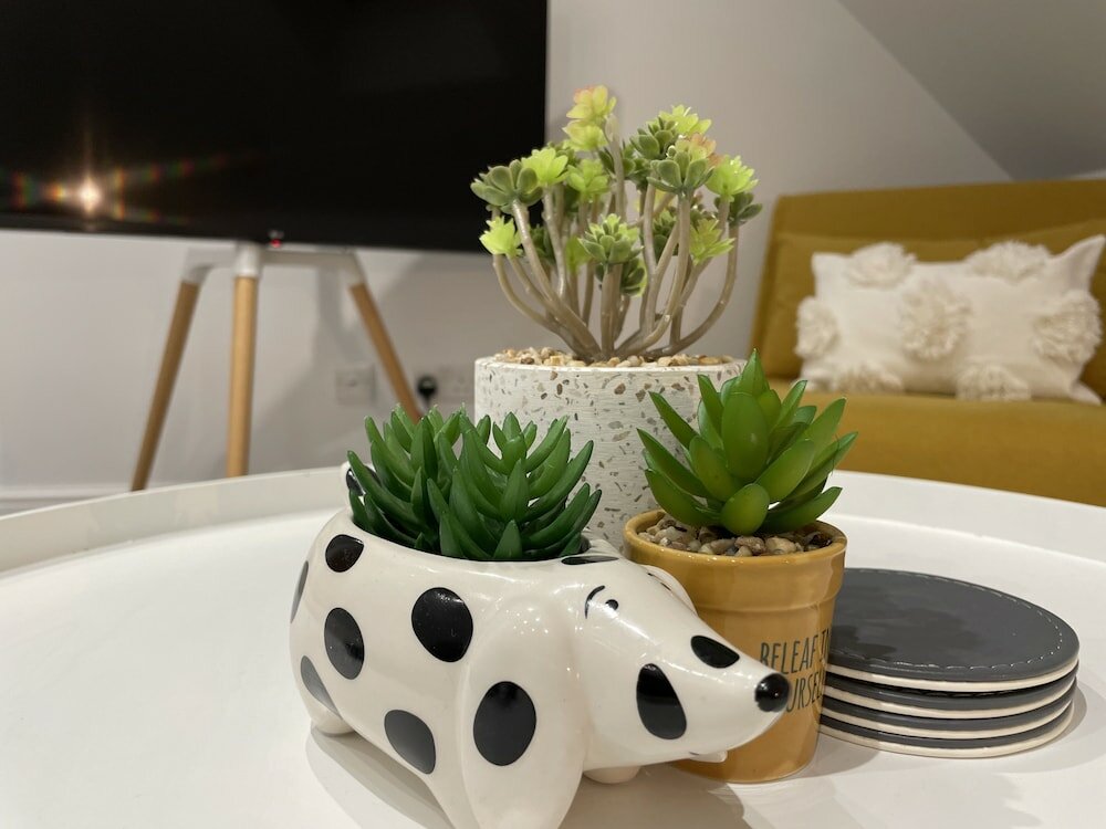 Фото 5 Star Unique Luxury Detached Apartment in Windsor