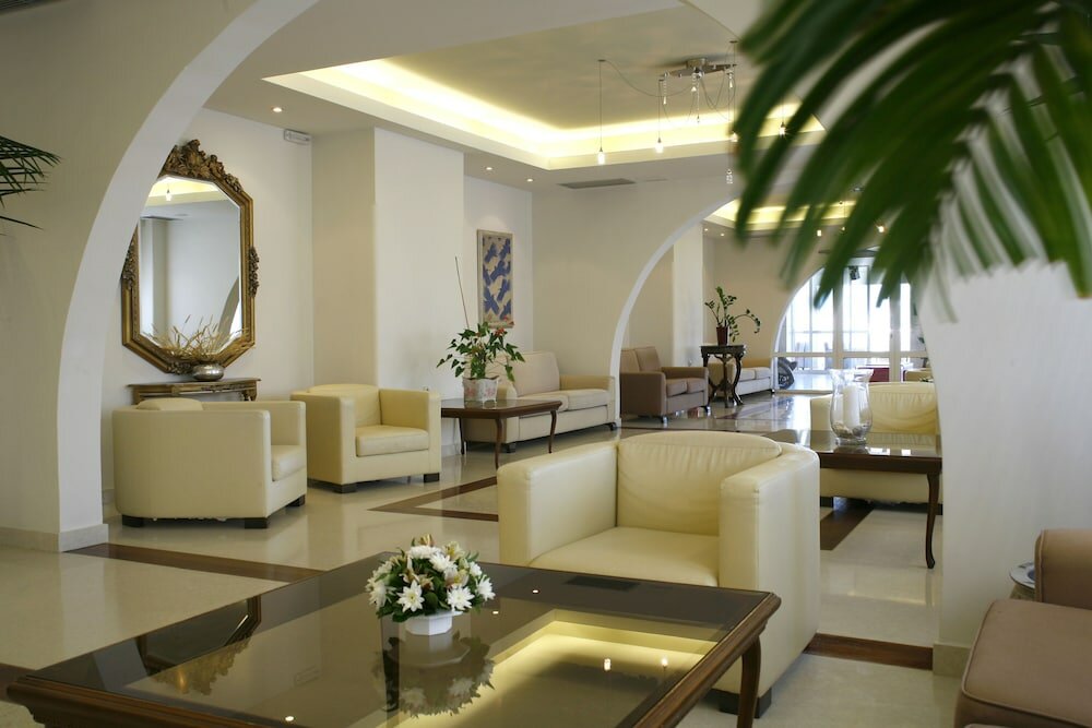 Фото Glaros Beach Hotel