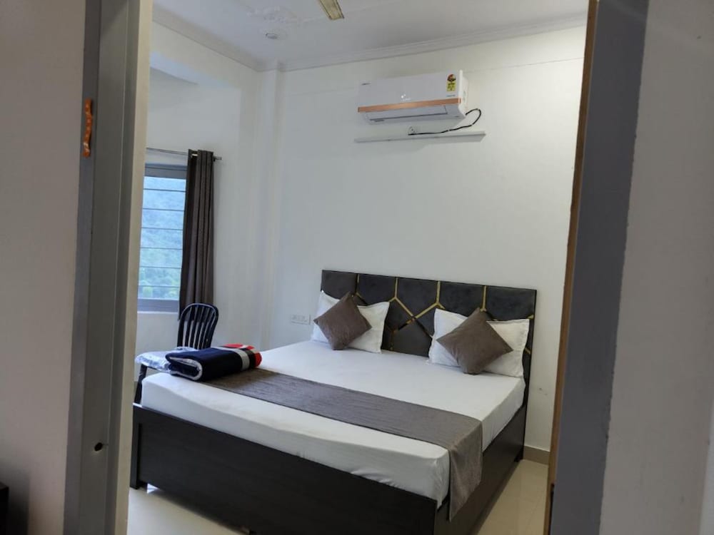 Фото Goroomgo Komfy Stayz Dehradun