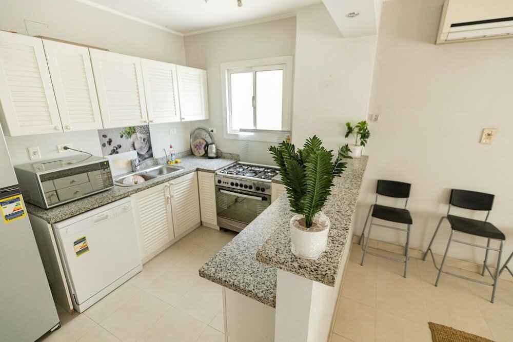 Фото Lily Mint Retreat Inviting 3br Apartment